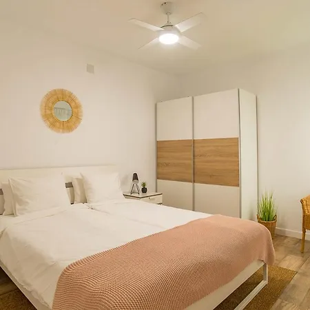 Modern Brand New Centre 2 شقة